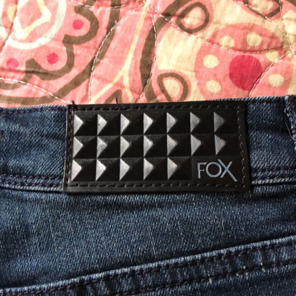 Shorts - Picture 5 of 5